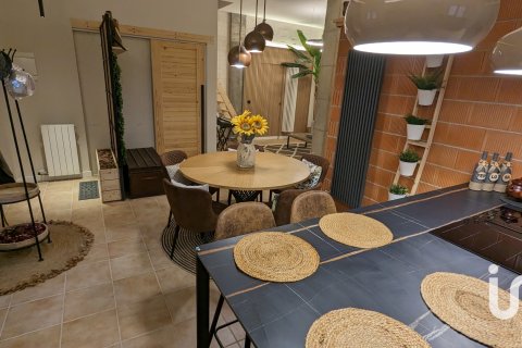 Apartment for sale in Villamediana de Iregua, La Rioja, Spain 2 bedrooms, 80 sq.m. No. 185928 - photo 4