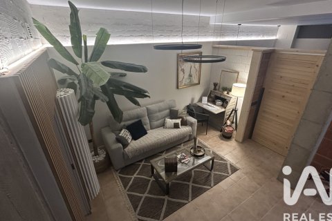 Apartment for sale in Villamediana de Iregua, La Rioja, Spain 2 bedrooms, 80 sq.m. No. 185928 - photo 24
