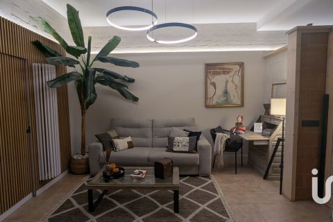 Apartment for sale in Villamediana de Iregua, La Rioja, Spain 2 bedrooms, 80 sq.m. No. 185928 - photo 25