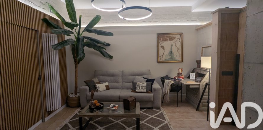 Apartment in Villamediana de Iregua, La Rioja, Spain 2 bedrooms, 80 sq.m. No. 185928