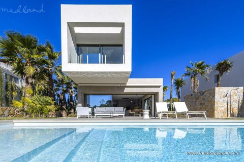 Villa for sale Dehesa De Campoamor, Alicante, Spain 3 bedrooms, 129 sq.m. No. 49338 - photo 2