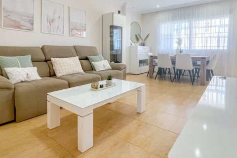 Продажа таухауса в Аликанте, Испания 4 спальни, 140м2 №190234 - фото 12