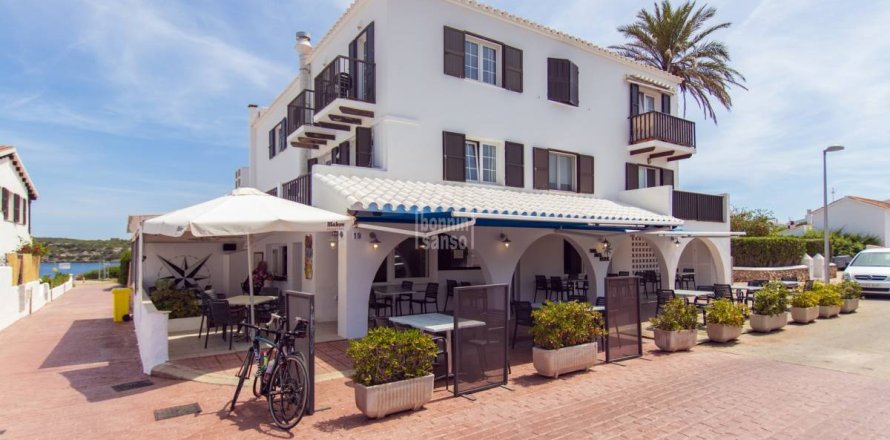 Кафе / ресторан в Эс Кастель, Менорка, Испания 68м2 №141428