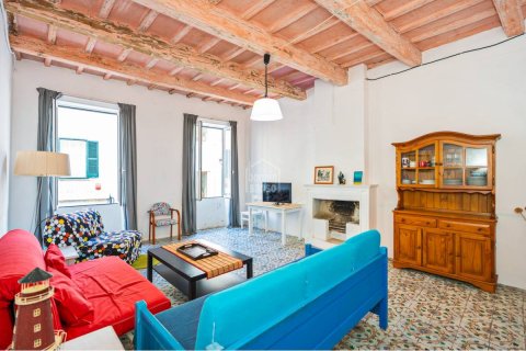 Radhus till salu i Mahon, Menorca, Spanien 5 sovrum, 274 kvm. Nr. 141427 - foto 2