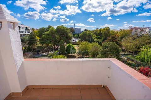 Radhus till salu i Mahon, Menorca, Spanien 5 sovrum, 274 kvm. Nr. 141427 - foto 9