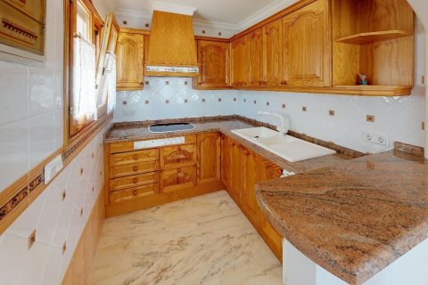 Villa for sale in Maryvilla, Alicante, Spain 7 bedrooms, 441 sq.m. No. 165163 - photo 6