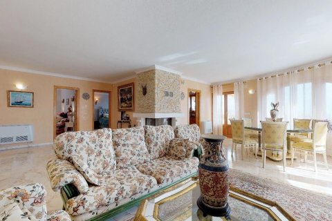 Villa for sale in Maryvilla, Alicante, Spain 7 bedrooms, 441 sq.m. No. 165163 - photo 3