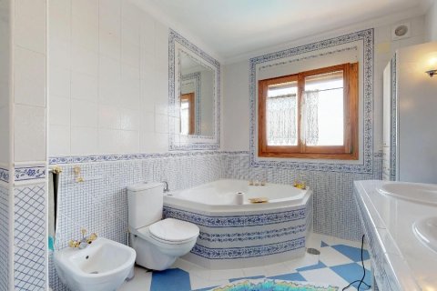 Villa for sale in Maryvilla, Alicante, Spain 7 bedrooms, 441 sq.m. No. 165163 - photo 25