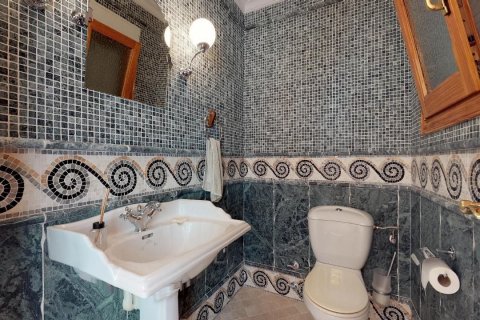 Villa for sale in Maryvilla, Alicante, Spain 7 bedrooms, 441 sq.m. No. 165163 - photo 29