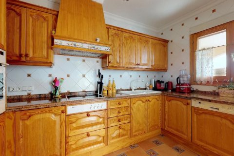 Villa for sale in Maryvilla, Alicante, Spain 7 bedrooms, 441 sq.m. No. 165163 - photo 10