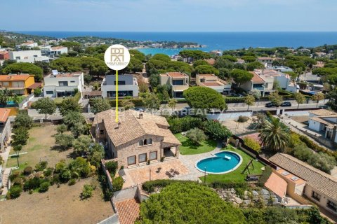 Dom w Sant Feliu de Guixols, Girona, Hiszpania 4 sypialnie, 515 mkw. nr 176732