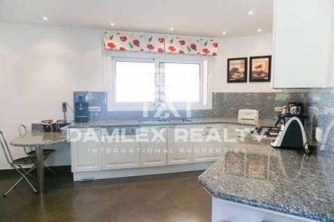 Huvila myytävänä Platja D'aro, Girona, Espanja, 6 makuuhuonetta, 600 m2 No. 176727 - kuva 18