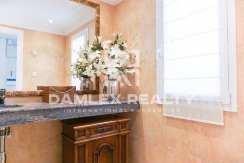 Huvila myytävänä Platja D'aro, Girona, Espanja, 6 makuuhuonetta, 600 m2 No. 176727 - kuva 25