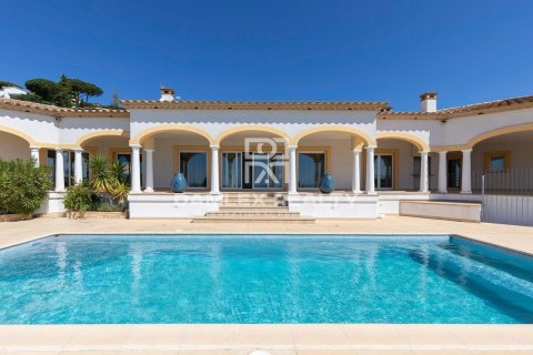 Villa a Platja D'aro, Girona, Spagna 6 camere da letto, 600 mq. N° 176727