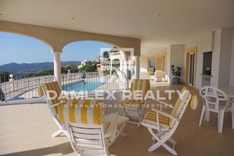Huvila myytävänä Platja D'aro, Girona, Espanja, 6 makuuhuonetta, 600 m2 No. 176727 - kuva 24