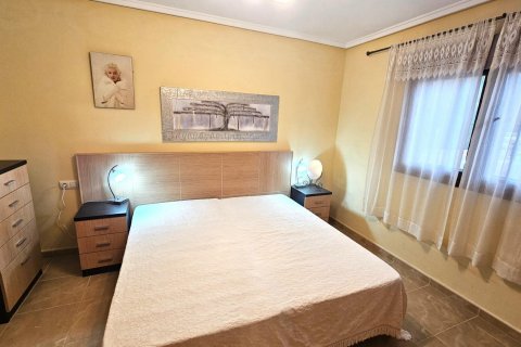 Продажа виллы Сьюдад Кесада, Аликанте, Испания 4 спальни, 198м2 №115685 - фото 15