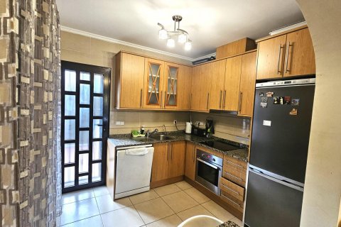 Продажа виллы Сьюдад Кесада, Аликанте, Испания 4 спальни, 198м2 №115685 - фото 7