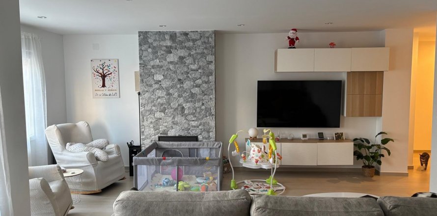 Appartamento Torrevieja, Alicante, Spagna 3 camere da letto, 150 mq. N° 115687