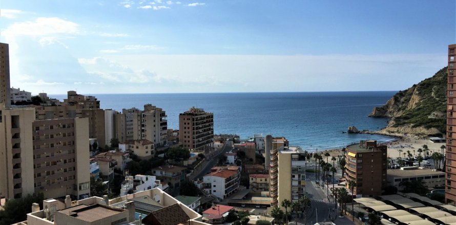 Apartment in Finestrat, Alicante, Spain 4 bedrooms, 326 sq.m. No. 165152