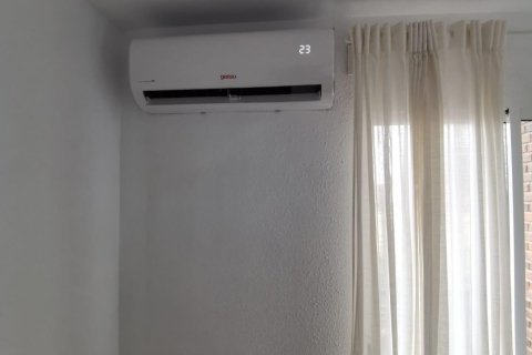 Appartamento in affitto a Alicante, Spagna 2 camere da letto, 65 mq. N° 165148 - foto 10