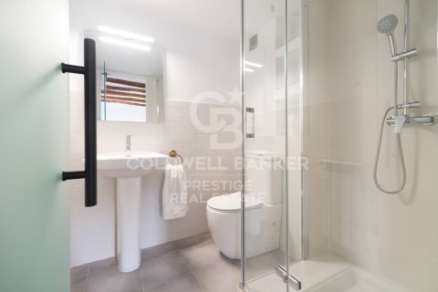 House for sale in Lleida, Spain 4 bedrooms, 360 sq.m. No. 159745 - photo 15