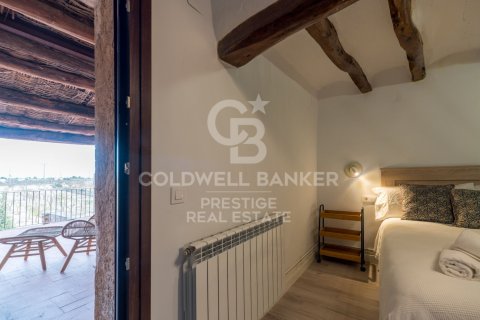 House for sale in Lleida, Spain 4 bedrooms, 360 sq.m. No. 159745 - photo 25