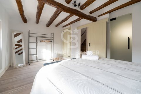 House for sale in Lleida, Spain 4 bedrooms, 360 sq.m. No. 159745 - photo 14