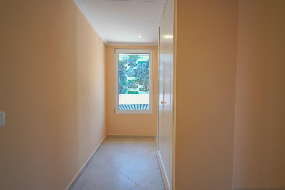 Villa a Calpe, Alicante, Spagna 3 camere da letto, 330 mq. N° 112861