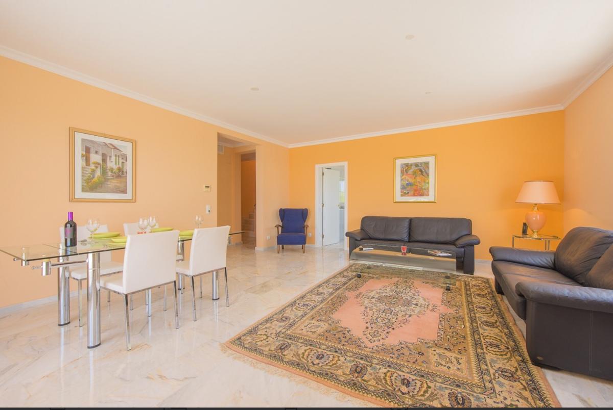 Villa a Calpe, Alicante, Spagna 3 camere da letto, 330 mq. N° 112861