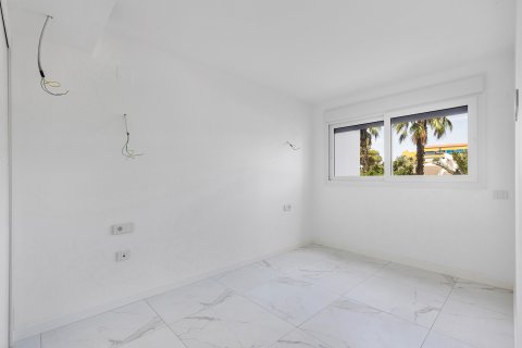 Apartment à vendre à Punta Prima, Alicante, Espagne, 2 chambres, 61 m2 No. 195346 - photo 12
