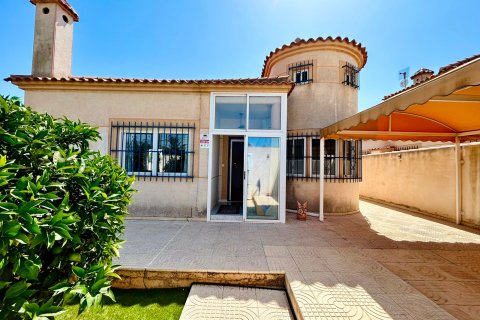 Villa i Torrevieja, Alicante, Spanien 3 sovrum, 126 kvm. Nr. 193808