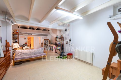 Liikekiinteistö myytävänä Sant Cugat Del Valles, Barcelona, Espanja , 230 m2 No. 156895 - kuva 6