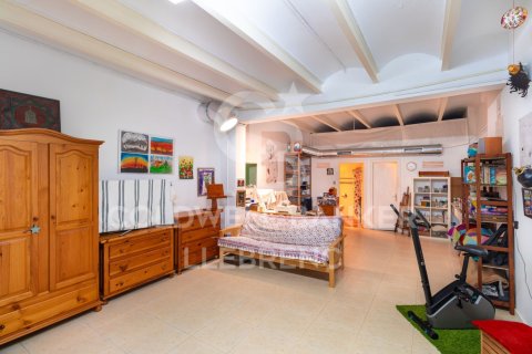 Liikekiinteistö myytävänä Sant Cugat Del Valles, Barcelona, Espanja , 230 m2 No. 156895 - kuva 7