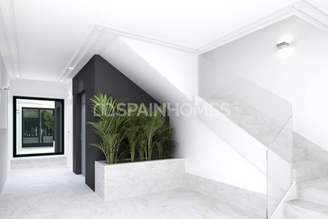 Apartment for sale in Torremolinos, Malaga, Spain 3 bedrooms, 101 sq.m. No. 168391 - photo 8