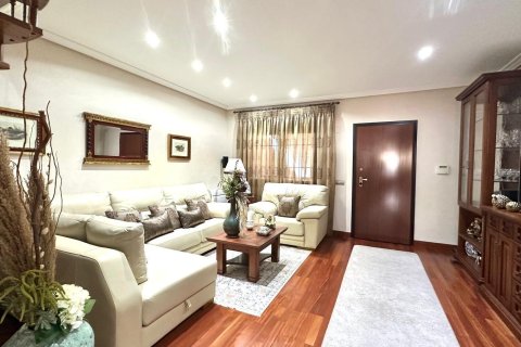 Townhouse à Torrevieja, Alicante, Espagne 4 chambres, 260 m2 No. 155677