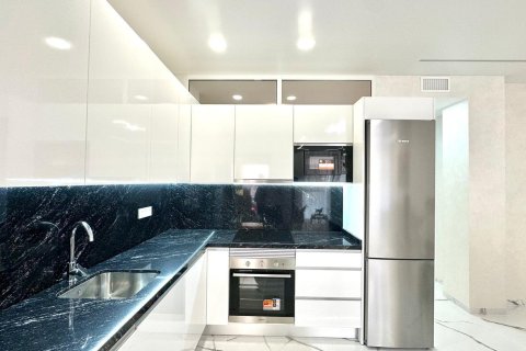 Lägenhet till salu i Torrevieja, Alicante, Spanien 2 sovrum, 100 kvm. Nr. 155675 - foto 15