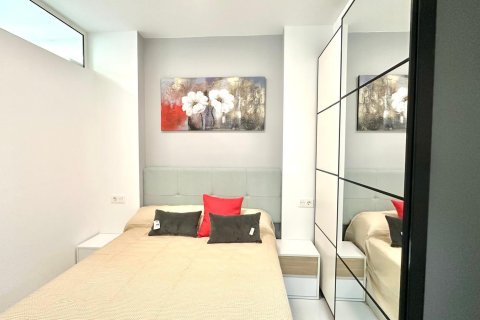 Lägenhet till salu i Torrevieja, Alicante, Spanien 2 sovrum, 100 kvm. Nr. 155675 - foto 17