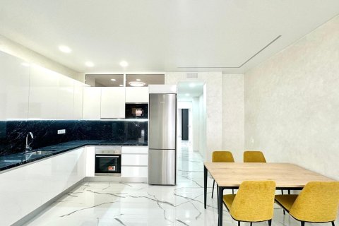 Lägenhet till salu i Torrevieja, Alicante, Spanien 2 sovrum, 100 kvm. Nr. 155675 - foto 10