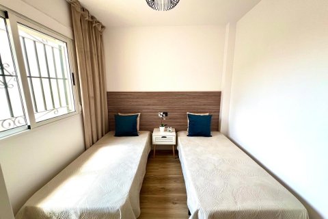 Kamienica w La Florida, Alicante, Hiszpania 3 sypialnie, 90 mkw. nr 155679 – zdjęcie 26