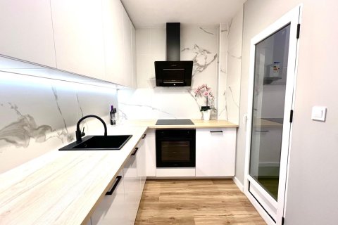 Kamienica w La Florida, Alicante, Hiszpania 3 sypialnie, 90 mkw. nr 155679 – zdjęcie 15