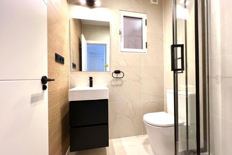 Kamienica w La Florida, Alicante, Hiszpania 3 sypialnie, 90 mkw. nr 155679 – zdjęcie 24