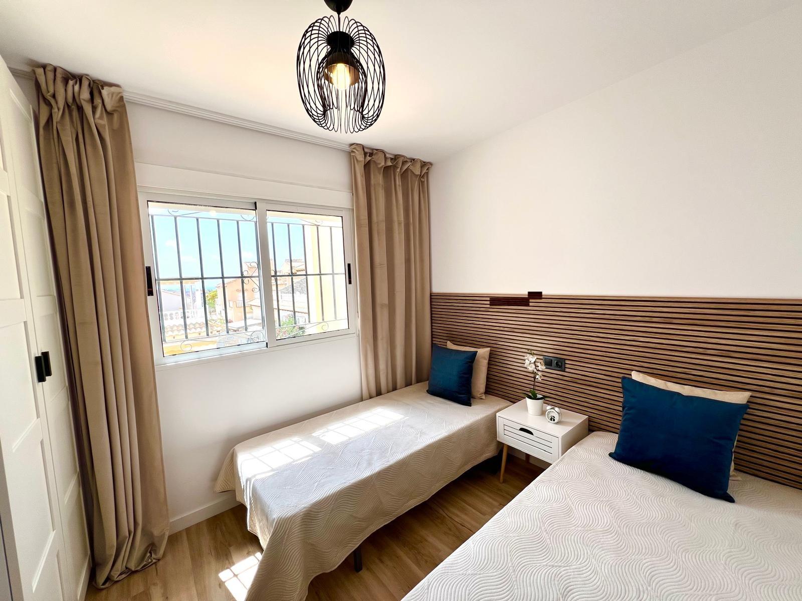 Villetta a schiera a Orihuela, Alicante, Spagna 3 camere da letto, 90 mq. N° 155679