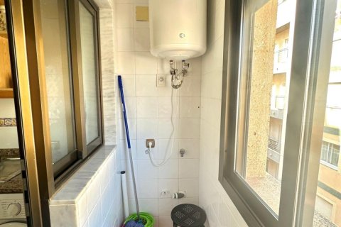 Apartament w Torrevieja, Alicante, Hiszpania 4 sypialnie, 130 mkw. nr 155678 – zdjęcie 12