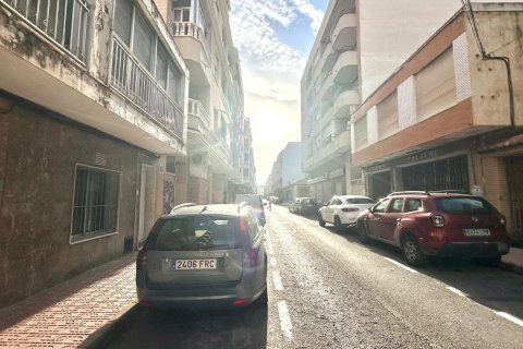 Radhus till salu i Torrevieja, Alicante, Spanien 4 sovrum, 144 kvm. Nr. 155681 - foto 4