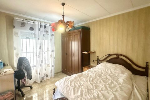 Radhus till salu i Torrevieja, Alicante, Spanien 4 sovrum, 144 kvm. Nr. 155681 - foto 22