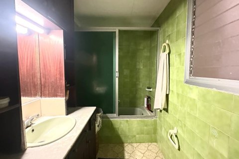 Radhus till salu i Torrevieja, Alicante, Spanien 4 sovrum, 144 kvm. Nr. 155681 - foto 30