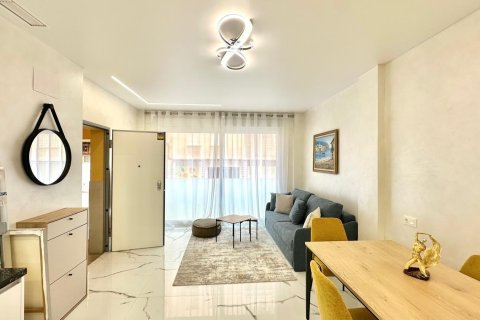 Apartament w Torrevieja, Alicante, Hiszpania 2 sypialnie, 100 mkw. nr 155676 – zdjęcie 10