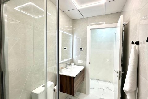 Apartament w Torrevieja, Alicante, Hiszpania 2 sypialnie, 100 mkw. nr 155676 – zdjęcie 27