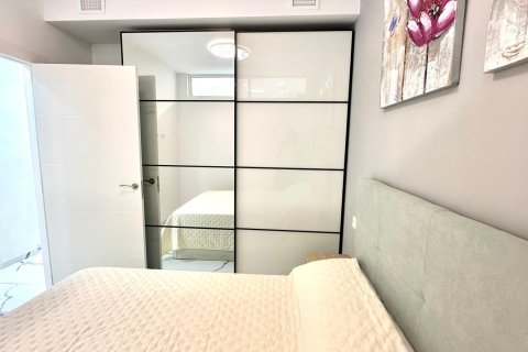 Apartament w Torrevieja, Alicante, Hiszpania 2 sypialnie, 100 mkw. nr 155676 – zdjęcie 17