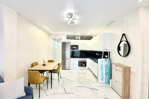 Apartament w Torrevieja, Alicante, Hiszpania 2 sypialnie, 100 mkw. nr 155676 – zdjęcie 8